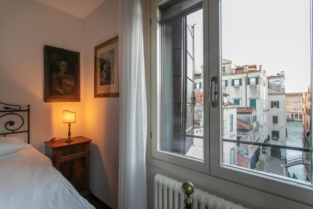Ca' Al Giglio - Appartamento Vista Canale Velence Kültér fotó