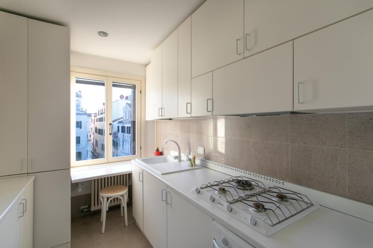 Ca' Al Giglio - Appartamento Vista Canale Velence Kültér fotó