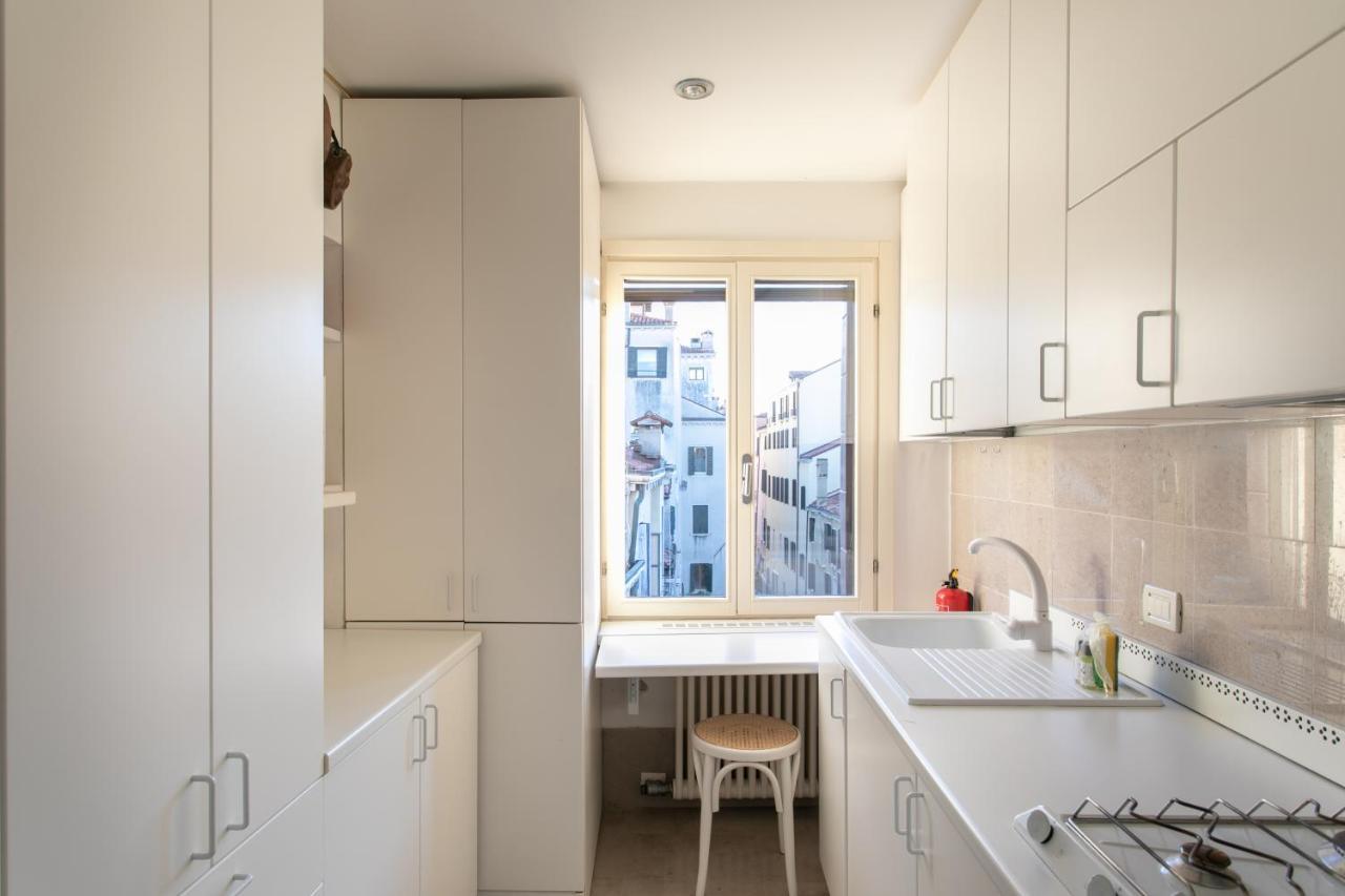 Ca' Al Giglio - Appartamento Vista Canale Velence Kültér fotó
